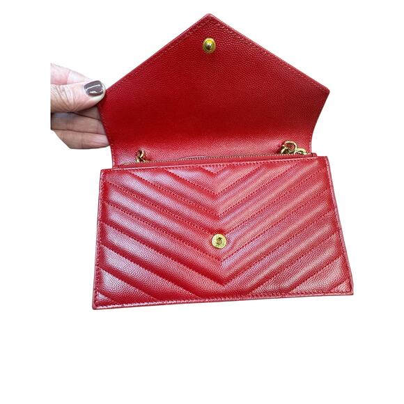 Saint Laurent 2018 Cassandre Wallet on Chain Red w/box - Picture 4 of 15